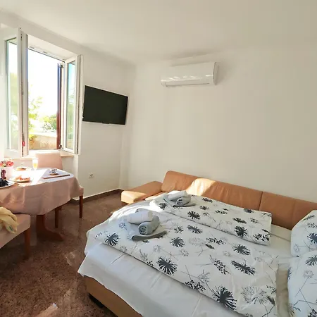 Apartamento One-bedroom Opatija